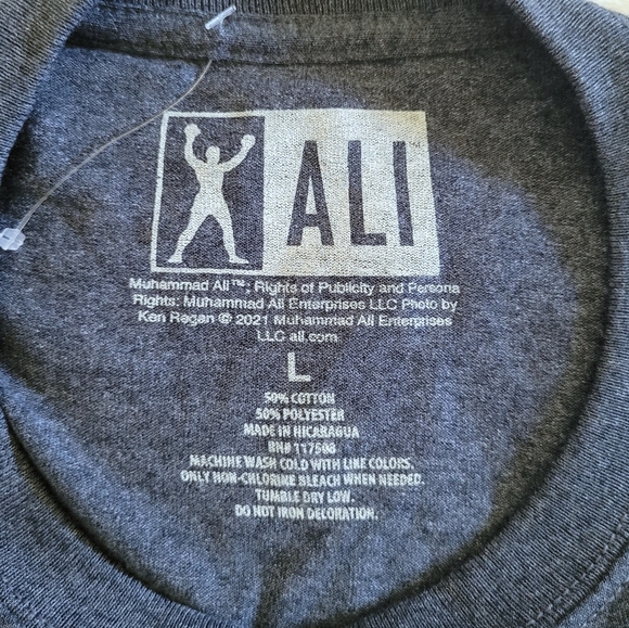 Muhammad Ali🥊 "G.O.A.T Greatest Of All Time" Tee👕 - NWOT - Picture 5 of 10